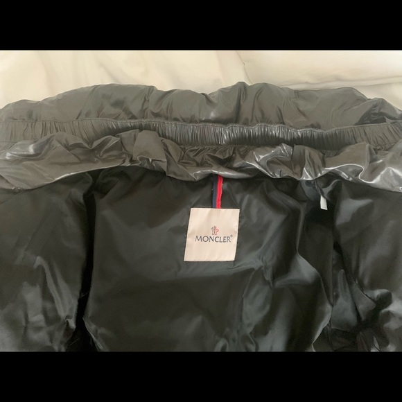 Moncler “ Miriel” Short Down Puffer- 2 - Picture 4 of 15